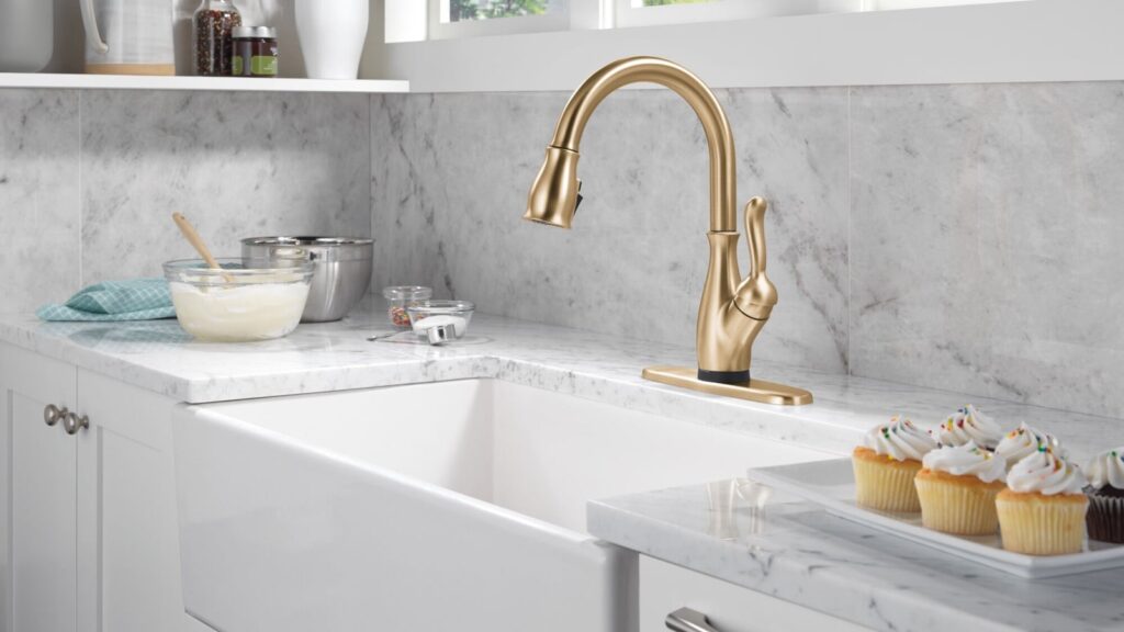 Delta Leland Touch2O 