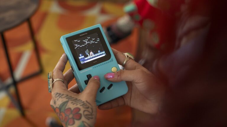 ModRetro Chromatic: Pixel-Accurate Game Boy Cartridge-Compatible Handheld with No Fuss