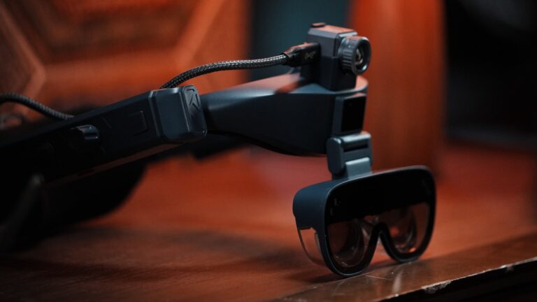 UTechWear UTRACK: First Thermal AR Glasses with Built-in AI with a Head-Mounted, Flip-Up Design