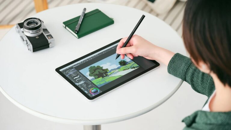 Wacom MovinkPad 11: Android 14 Tablet with 8GB Memory & a Paper-Like Drawing Experience
