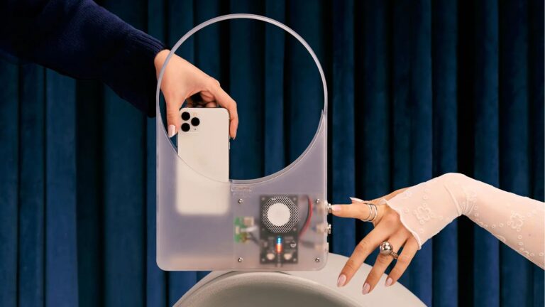 Tati Fête Bag Turn Heads with Wearable Speaker & Mixer Handbags for Your On-the-Go DJ Life