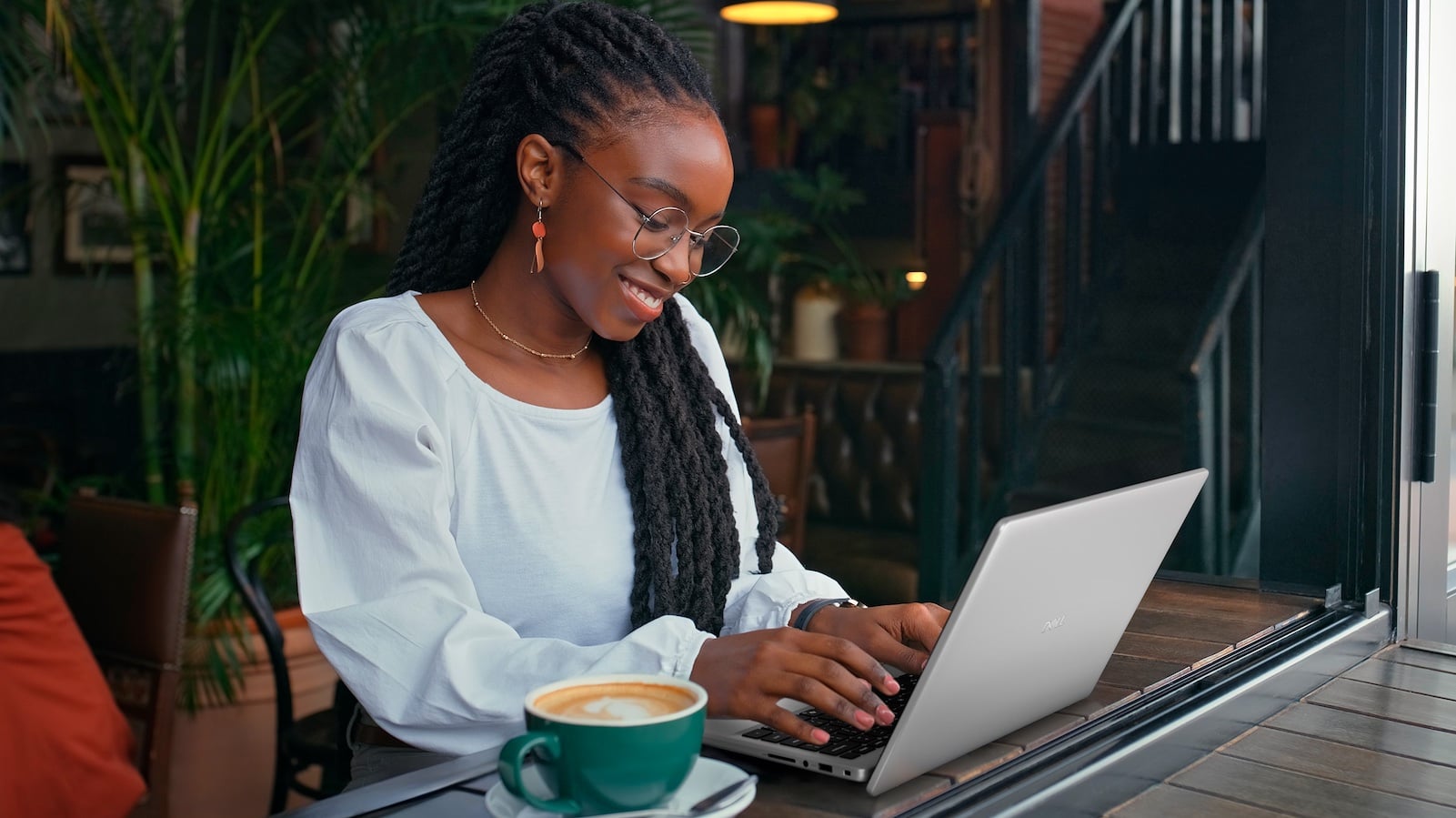 Dell Pro 14 Essential offers versatility and reliability!