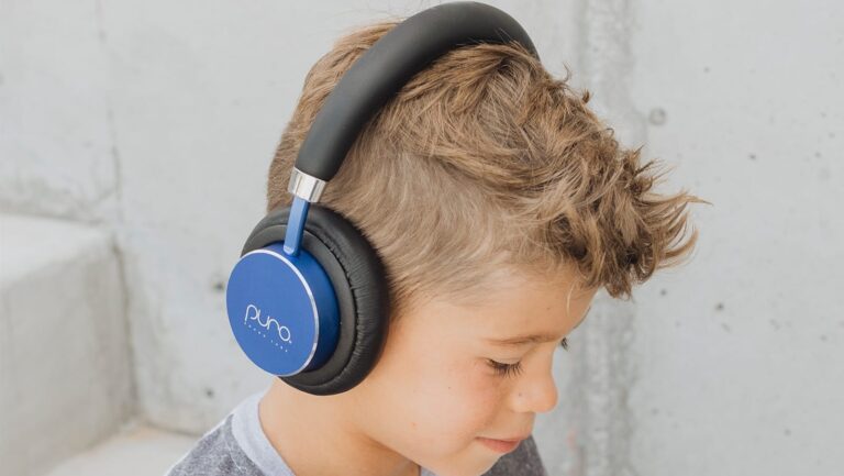 Puro Sound BT2200-Plus: Volume-Limiting Kids’ Bluetooth Headphones with Studio-Grade Audio