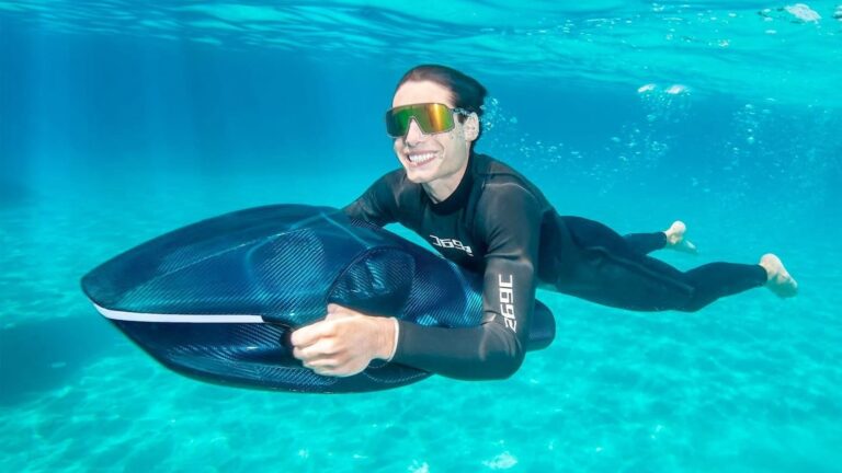 SeaNXT Elite: Underwater Scooter with up to 80 Minutes of Continuous Aquatic Adventures