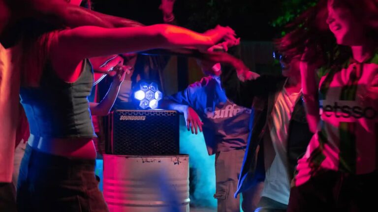 Soundboks Lightboks: Audio Reactive Party Light for Immersive, Vibe-Enhancing Visuals