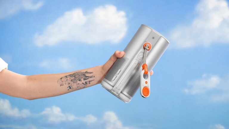XGIMI MoGo 4: Google TV Portable Projector with Built-in Battery for Endless Fun
