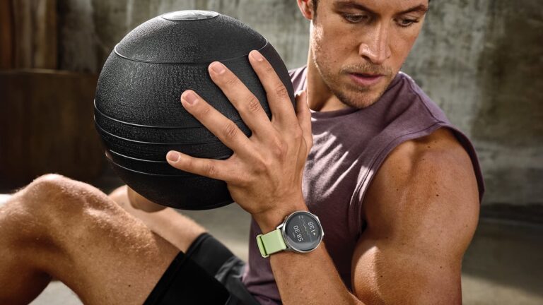 Garmin Venu 4 GPS Smartwatch