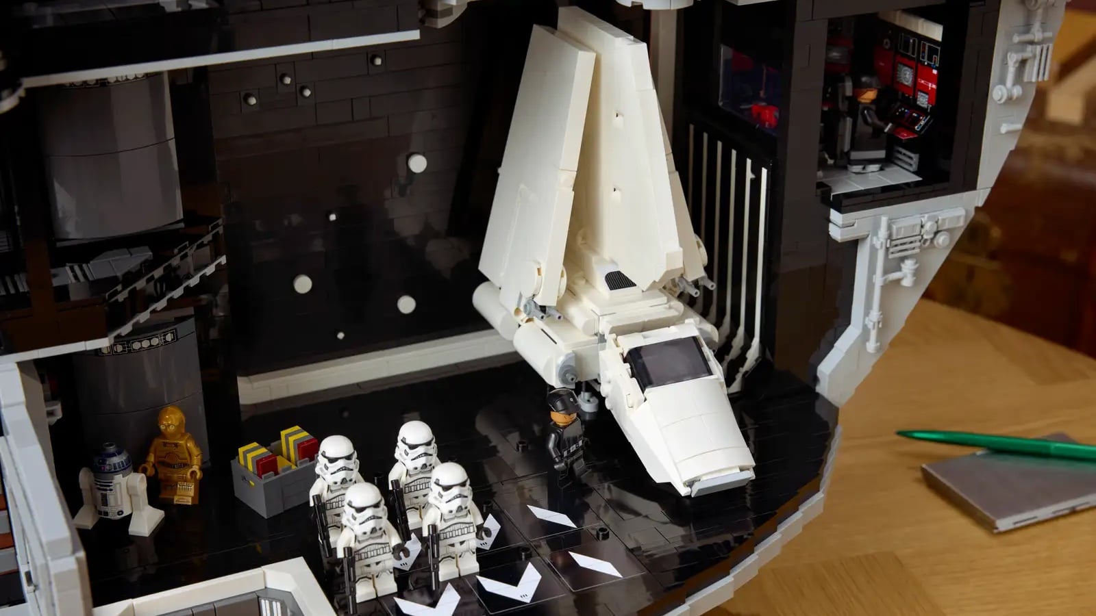 LEGO Death Star ofers a monumental creative challenge!