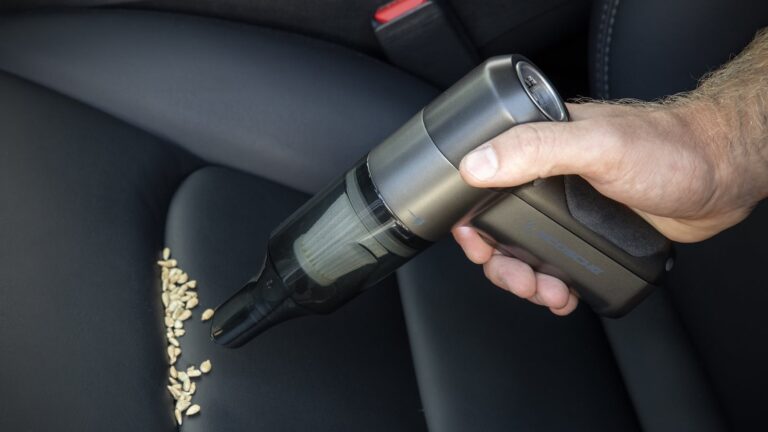 Scosche ScoVac Mini Vacuum/Duster