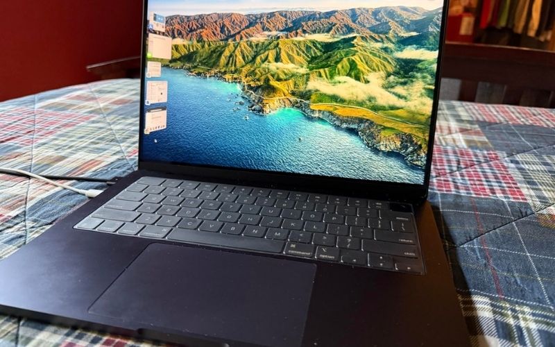 Apple MacBook Pro with M4 chip