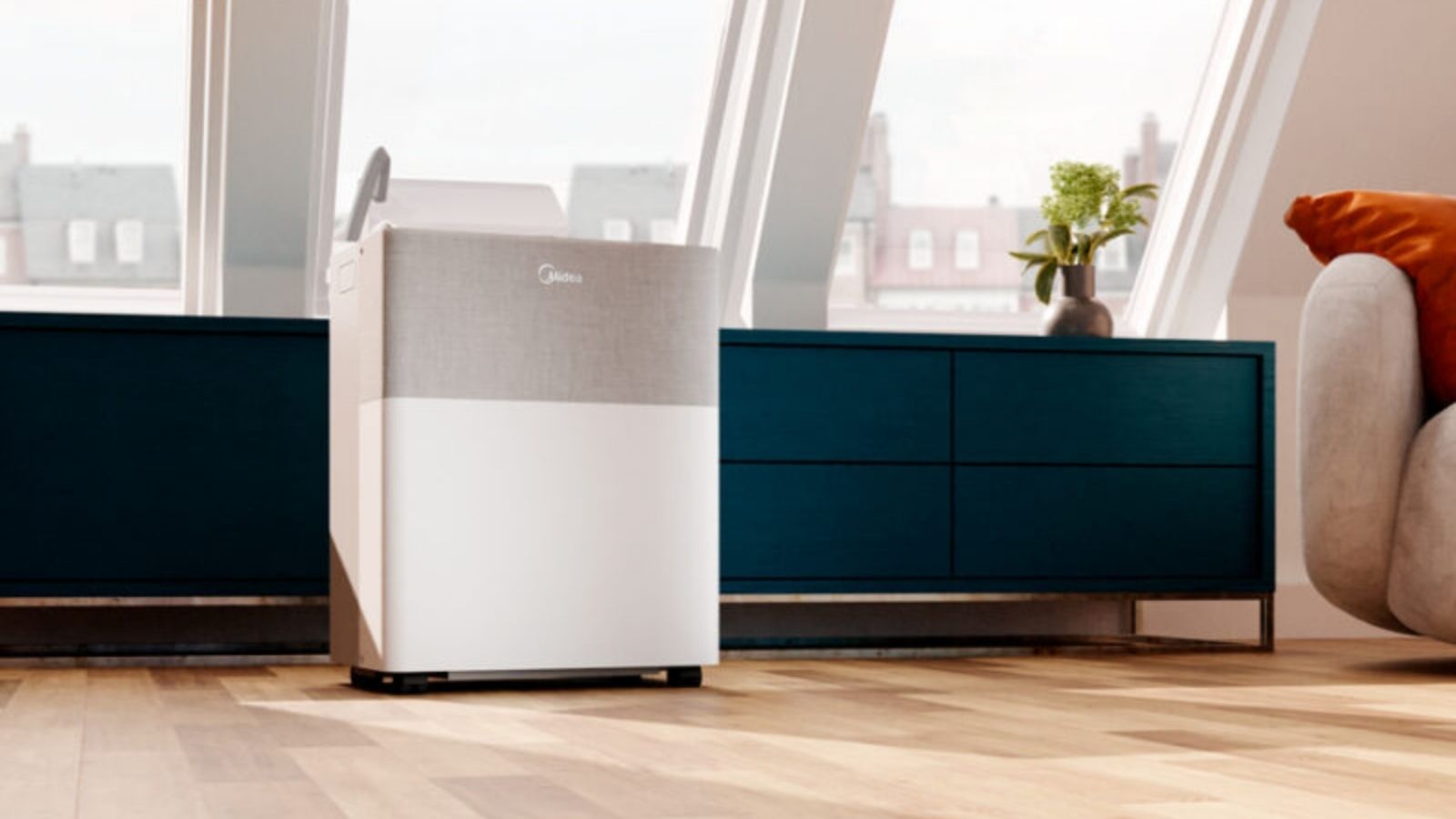 Midea PortaSplit offers an impressive 3.5 kW of cooling power!