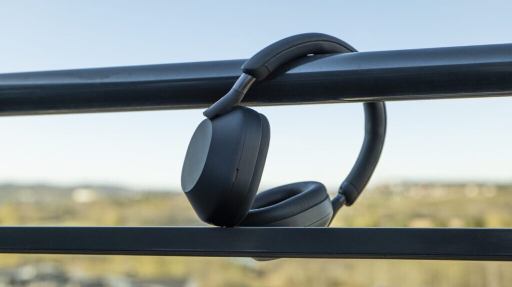 Sony WH 1000XM5 wireless headphones