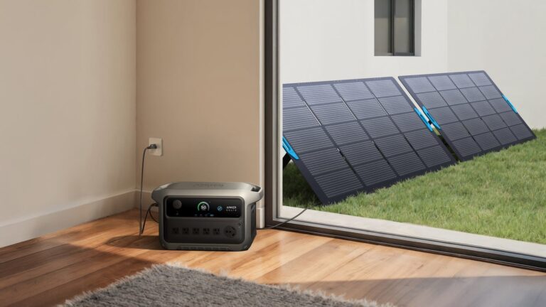 Anker SOLIX C2000 Gen 2 Portable Power Station, 2,400W (Peak 4,000W), 2048Wh LiFePO4 Battery