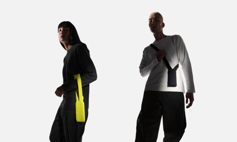 Apple iPhone Pocket: How I justify spending $149.95 on an Issey Miyake-inspired carrying accessory Apple iPhone Pocket: How I justify spending $149.95 on an Issey Miyake-inspired carrying accessory