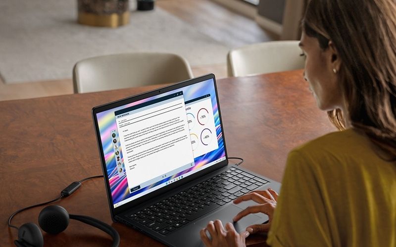 Budget laptop: Dell 15 DC15250