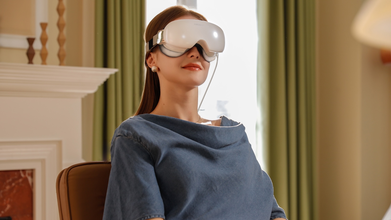 KoushiCare LuminEyes Eye Light Device