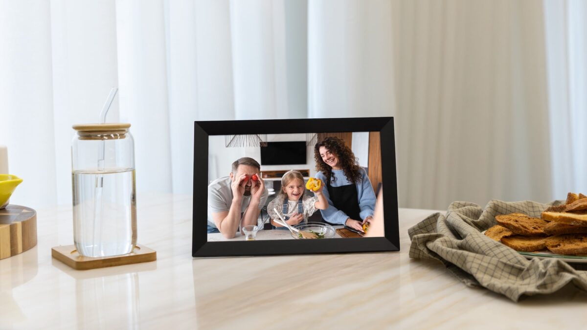 Memory Frame by Gadget Flow