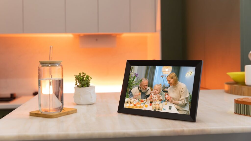 Memory Frame by Gadget Flow