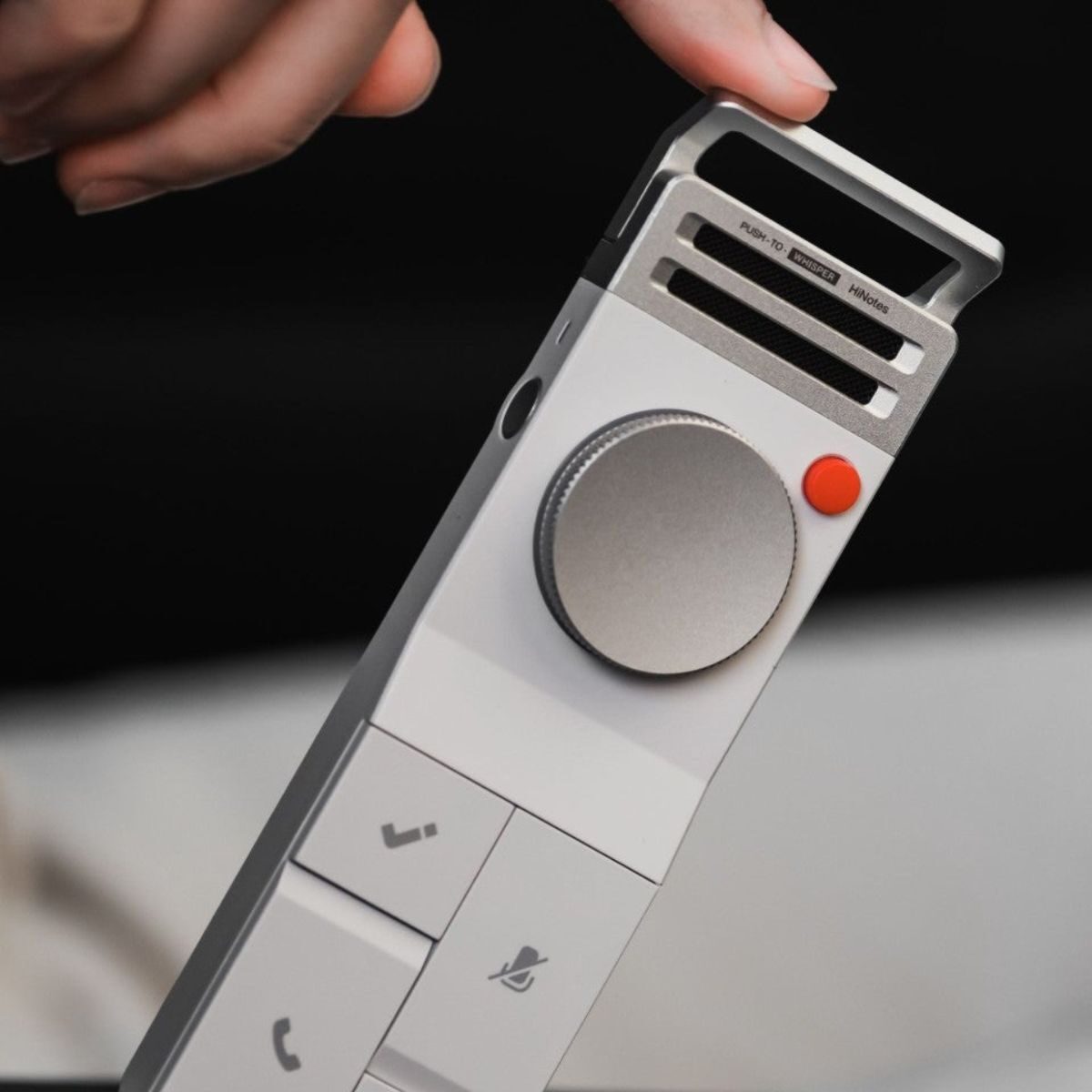 HiDock P1 AI音声レコーダー ホワイト HiDock P1 レビュー | ワイヤレスイヤホンと併用できるAIボイスレコーダー