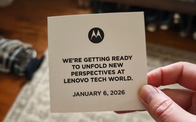 Motorola book-style foldable's release date