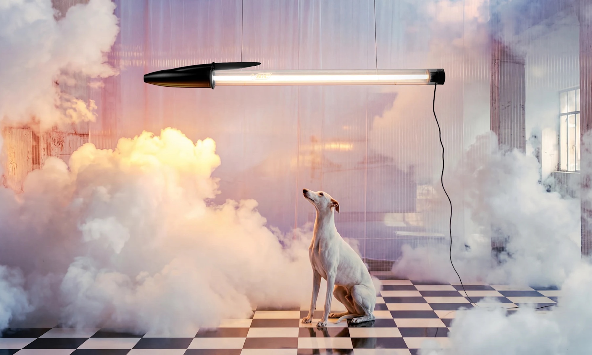 Weird tech my living room deserves: the bic pen lamp