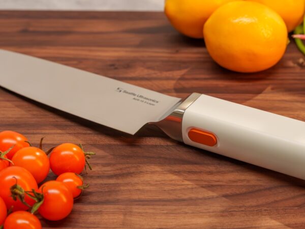 Seattle Ultrasonics C-200 lets you cut with up to 50% less effort