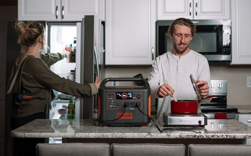 Explorer 1500 Portable Power Station