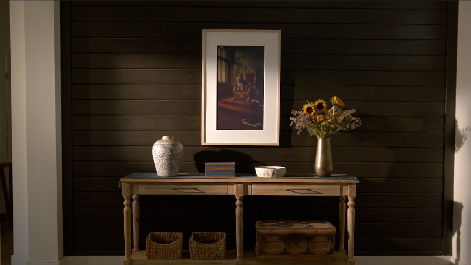 Fraimic smart E Ink art canvas