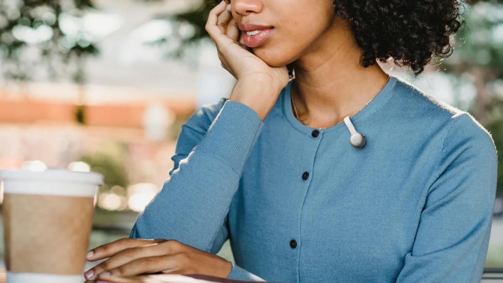 SwitchBot AI MindClip | Key Features, Price & Alternatives