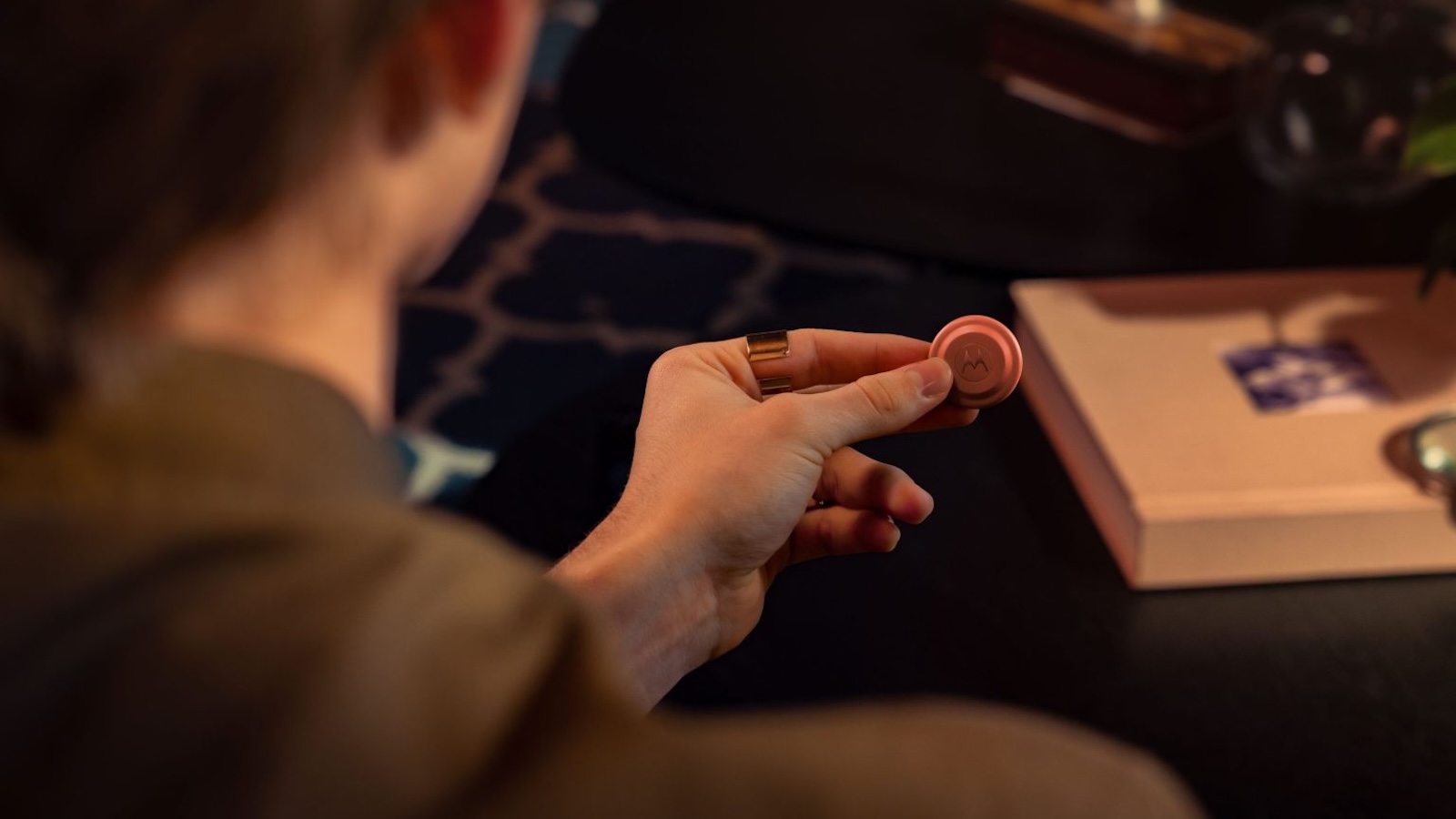 moto tag 2 Smart Tracker