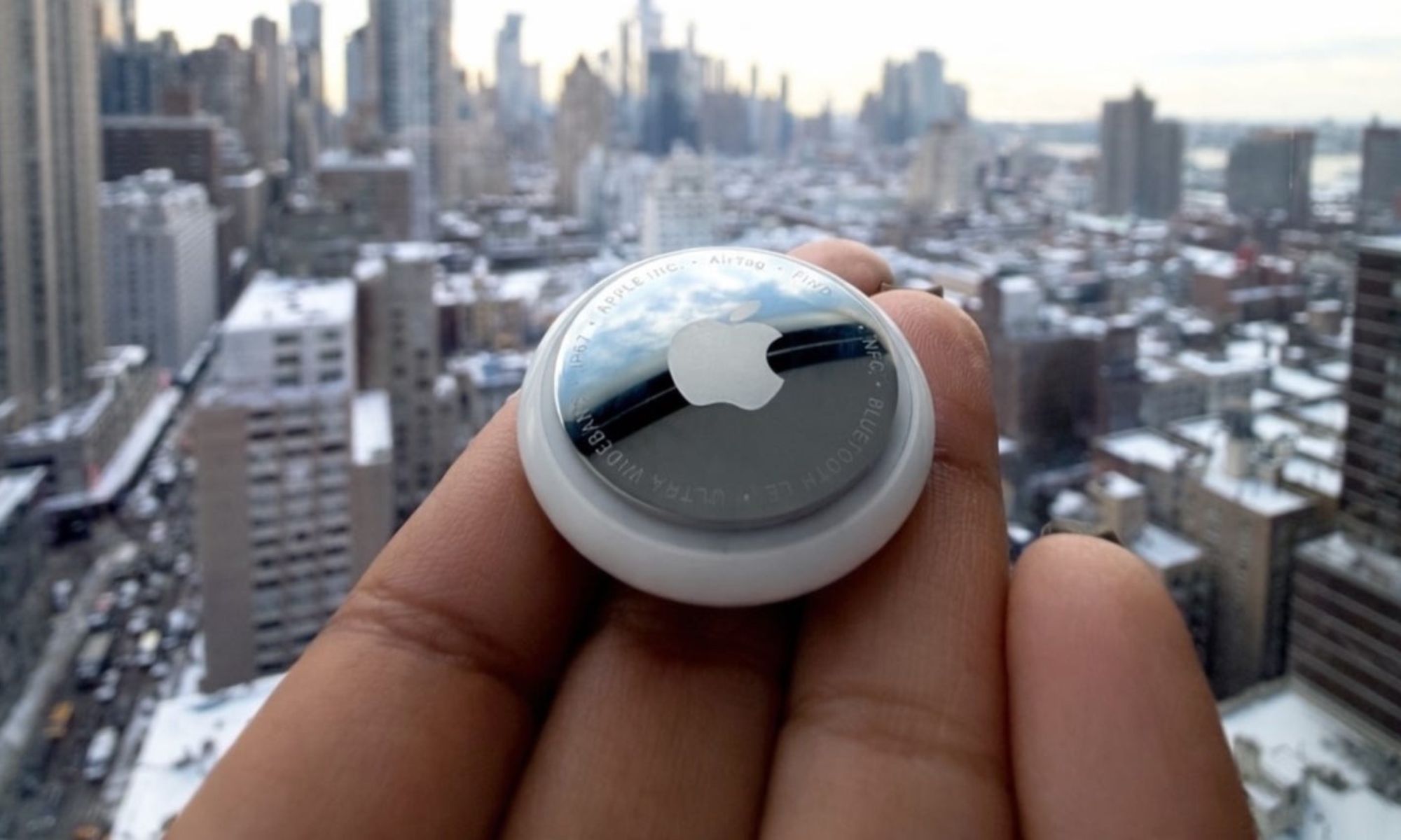 Apple AI pendant leaks point to a feature-cut Humane AI Pin