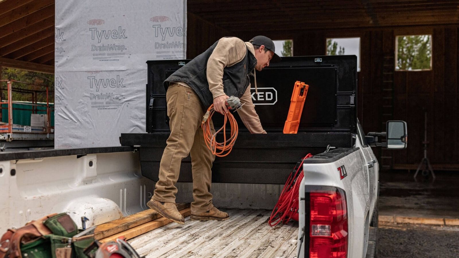 DECKED Tool Box is lighter than aluminum!