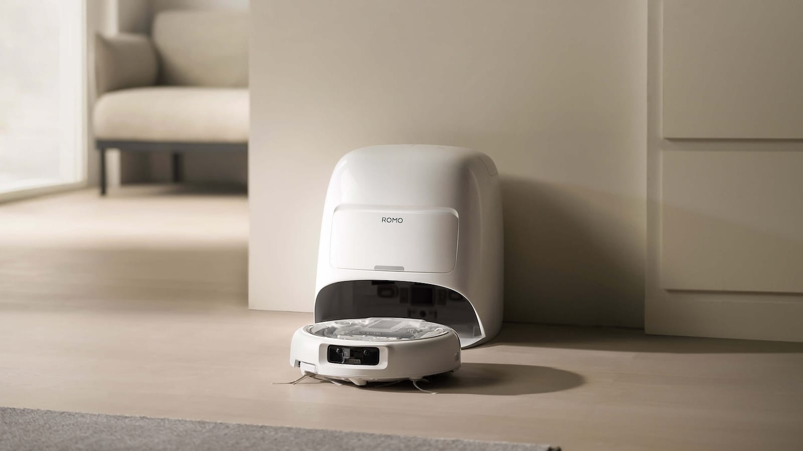 DJI Romo A/S vacuums blend performance and style