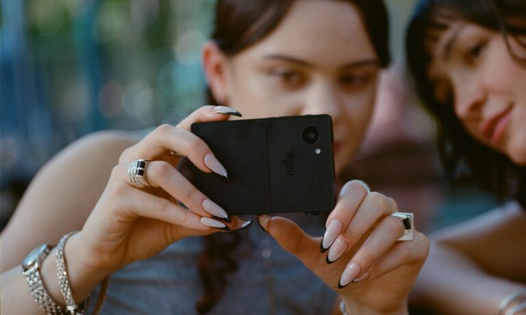 3 gadgets que podem substituir seu smartphone até 2030 — de dumbphones a smart glasses