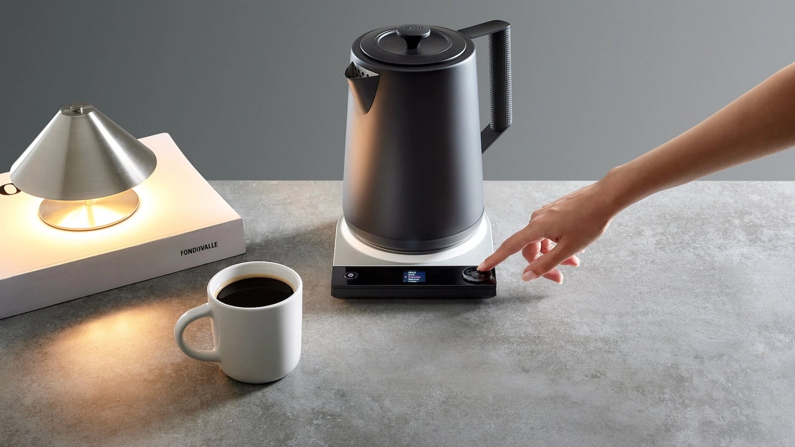 Saki Luna Electric Kettle Pro is plastic free
