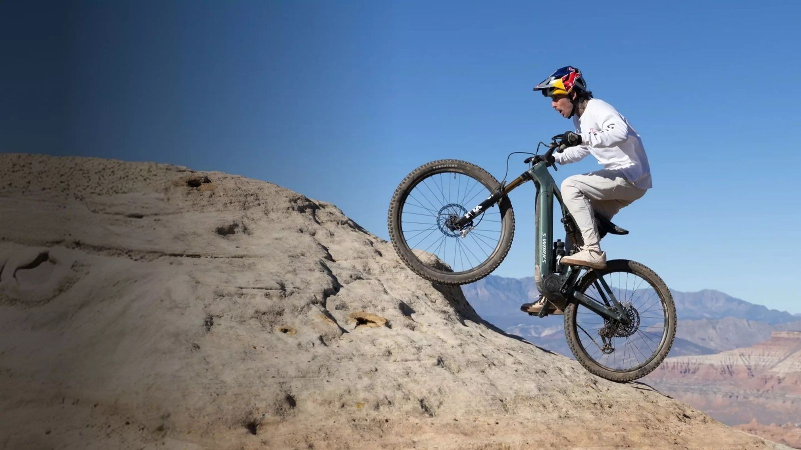 Specialized S-Works Turbo Levo R boasts 850 W of peak power!