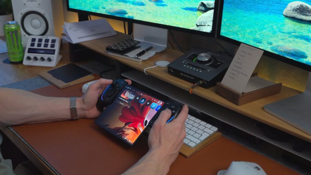 Are foldable phones good to be used as laptops? Let’s find out.