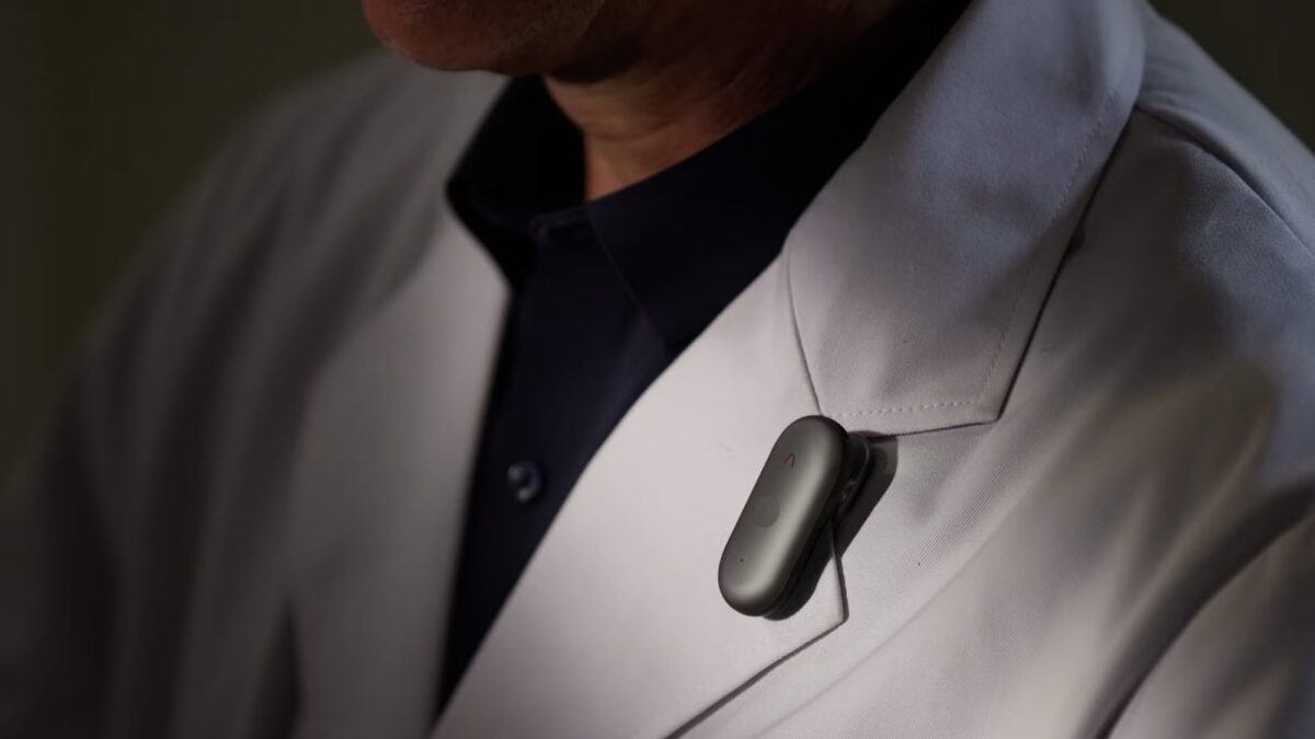 This AI pin says it can save you 260 hours a year—Plaud NotePin S