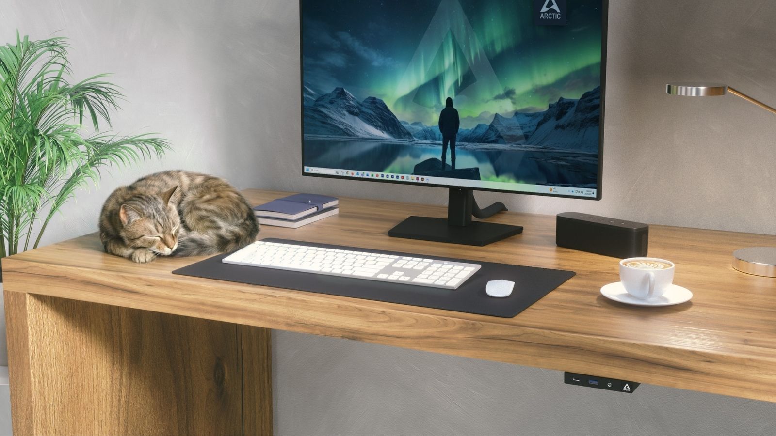 ARCTIC Senza AI 370 restores a clean, open surface to work!