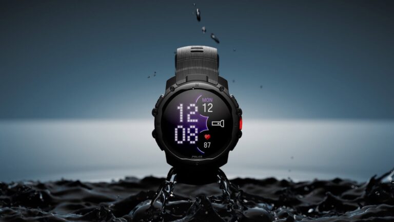 POLAR Street X Urban Sports Watch