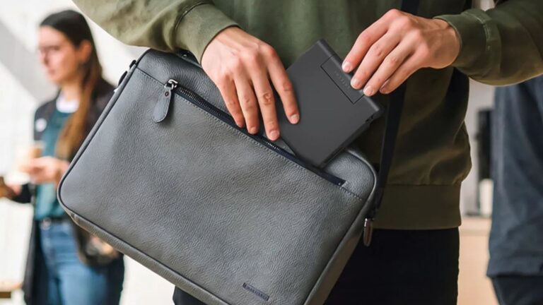 Satechi OntheGo Foldable Stand Hub