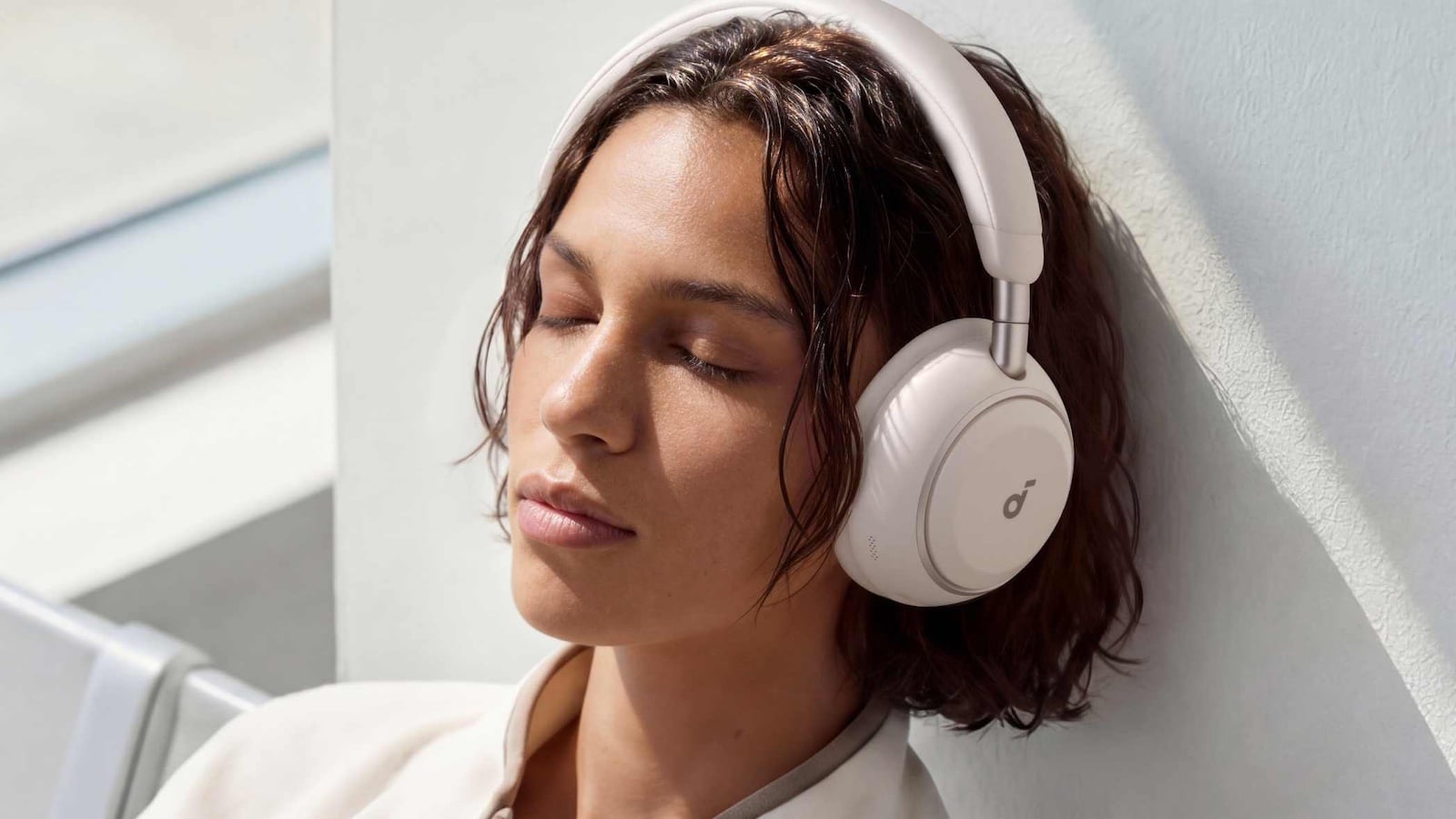 Soundcore Space 2 are the ideal travel headphones