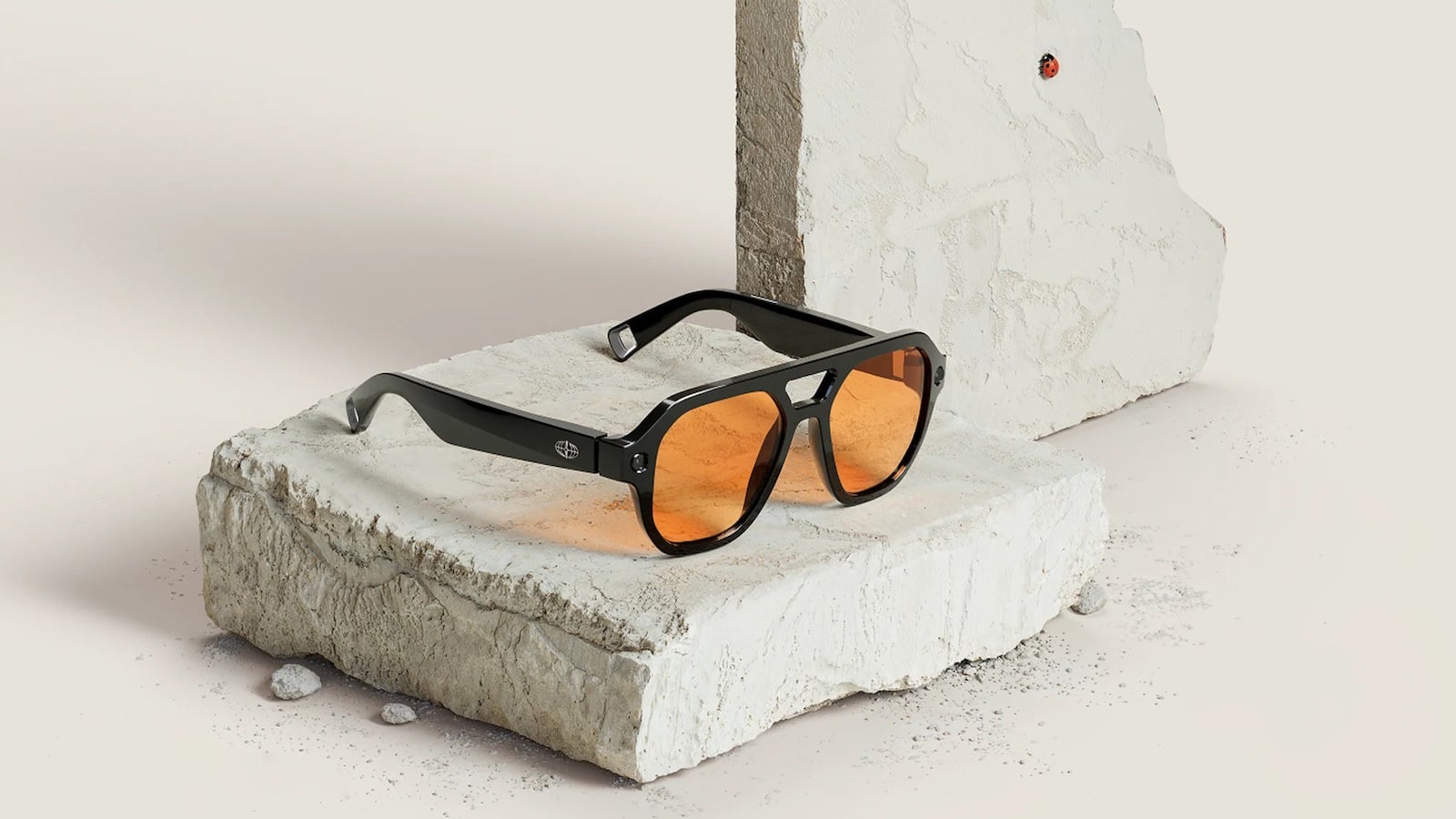 L’Atitude 52°N BERLIN Smart Glasses Combine Tech and Design