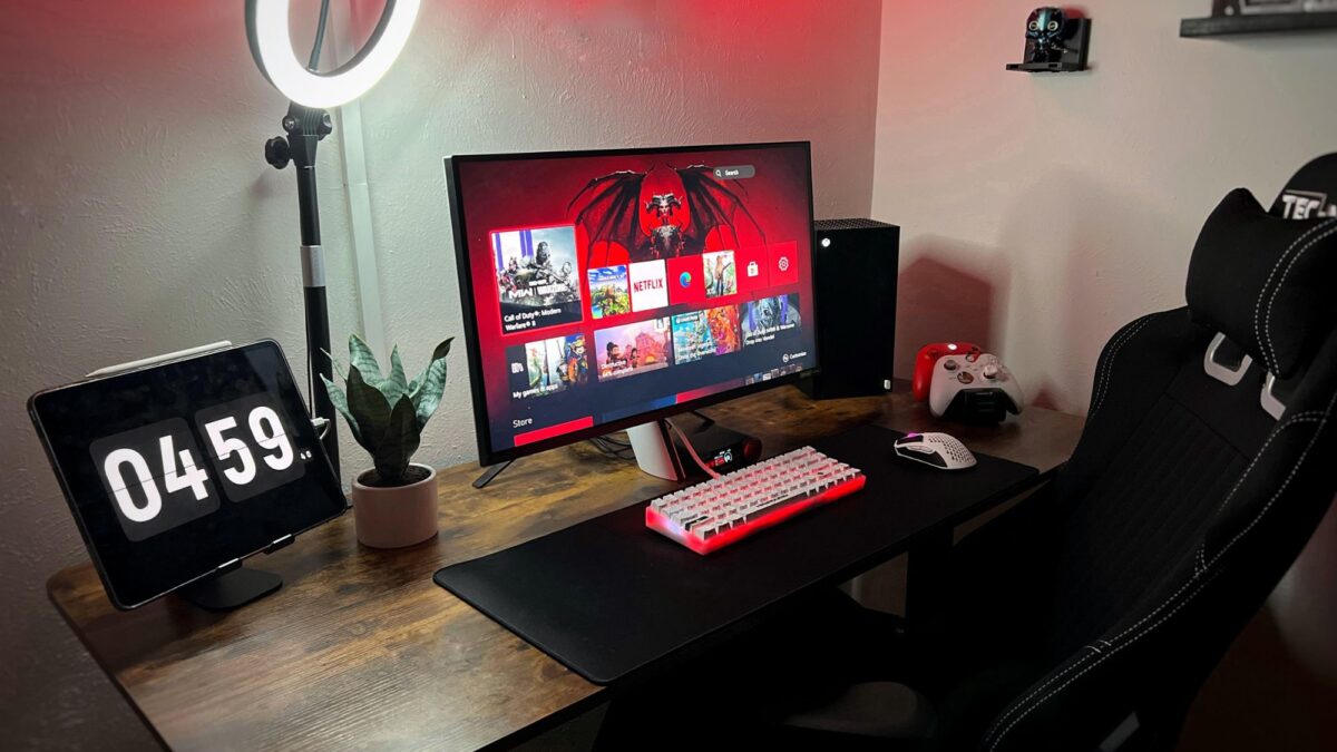 Best gaming monitor under $300 for PS5 and Xbox Series X players
