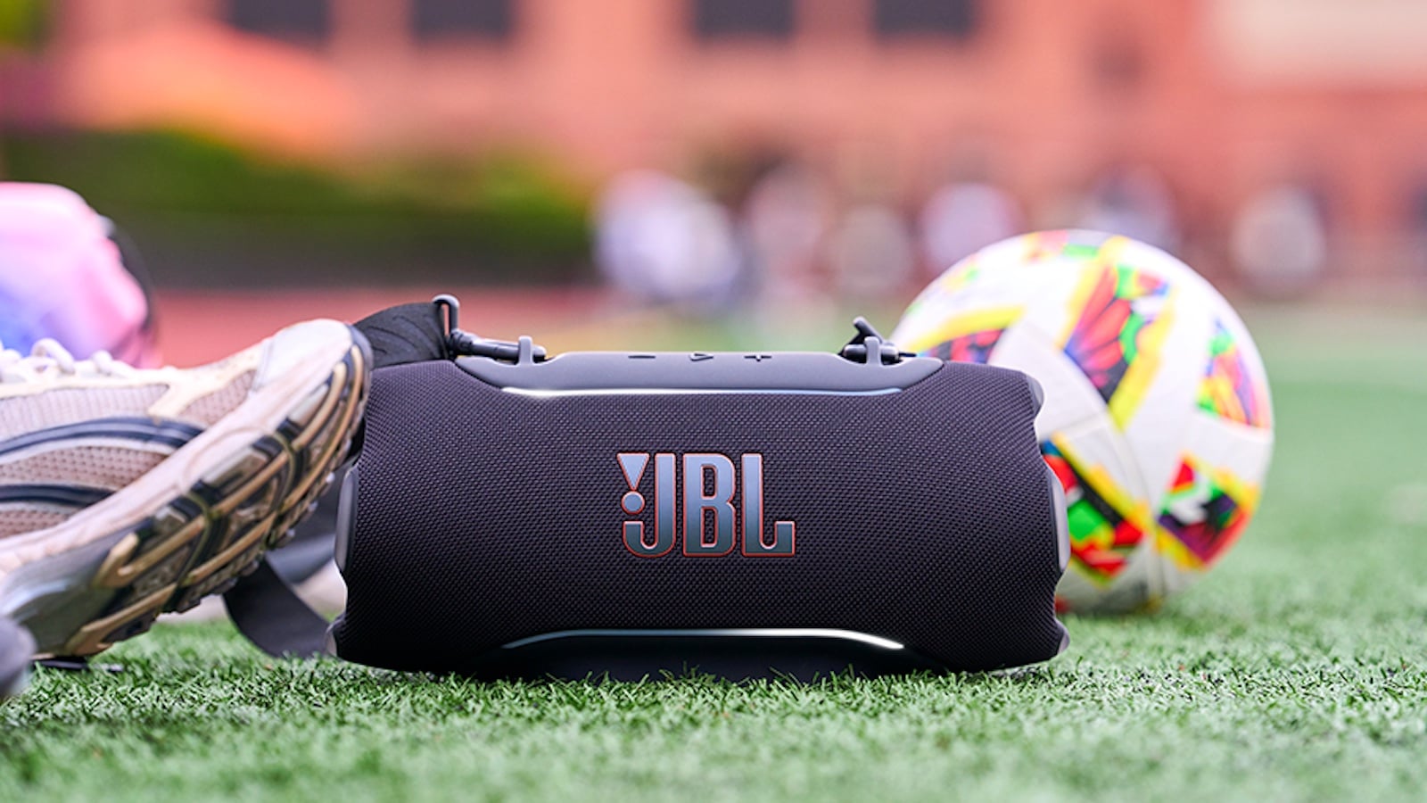 JBL Xtreme 5 Portable Speaker brings you an AI sound boost