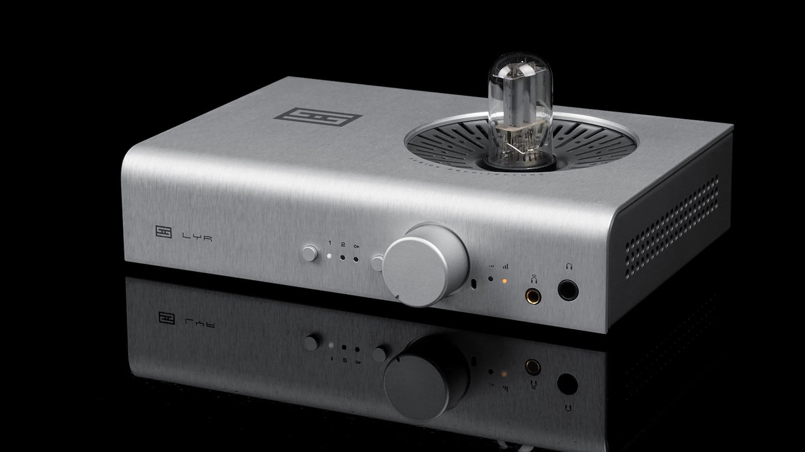 schiit LYR 5 offers tube sound and tactile controls