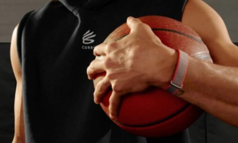 Fitbit screenless fitness tracker: Screens are out, and honestly, I’m here for it