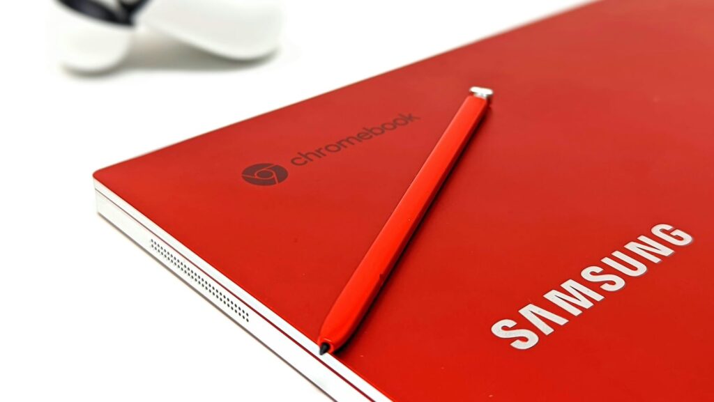 Googlebook vs Chromebook