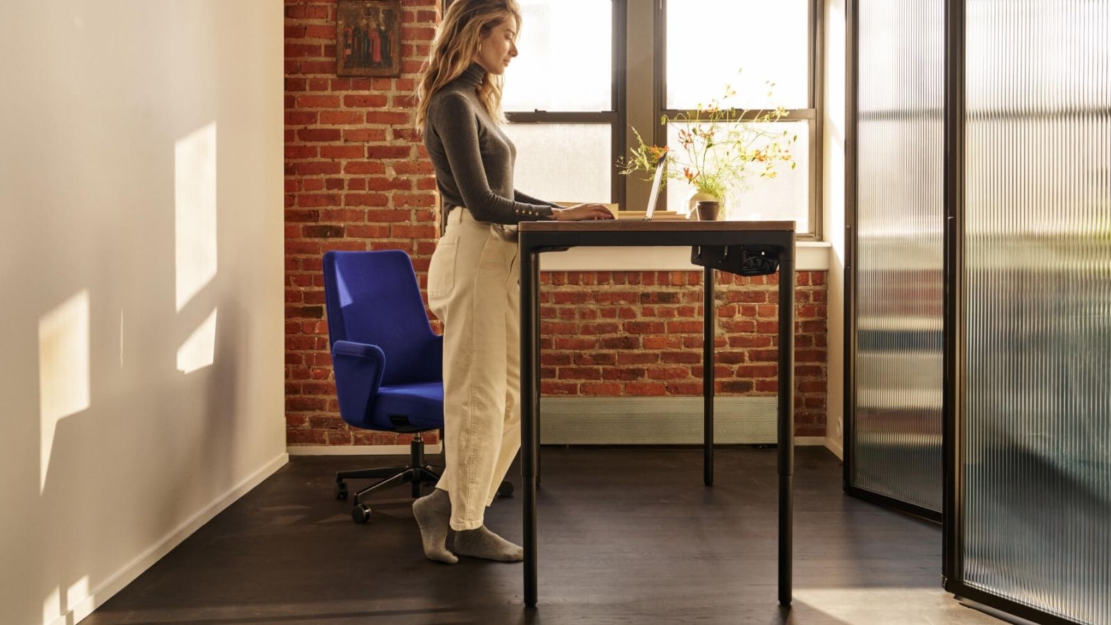 Humanscale eFloat Quattro is designed for stability and comfort!