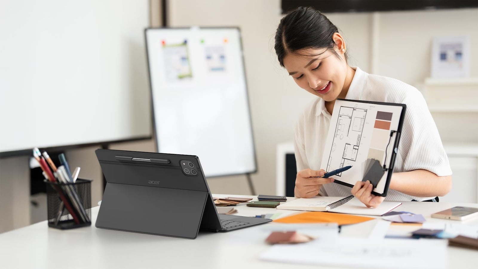Acer Iconia Duo S14 is a productivity hub for creative work